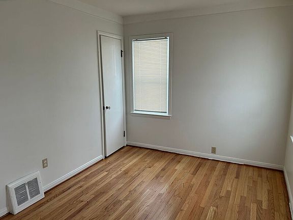 3rd image of 4138 Lafayette Blvd