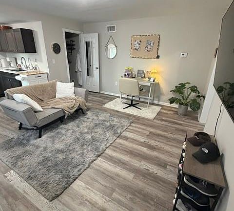 5th image of 26 Wabash St #6