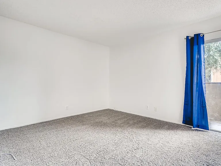 6227 W Washington Ave — Photo 15