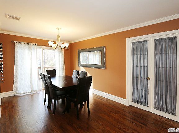5th image of 67 Old Town Ln