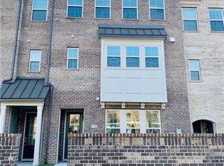 1310 E Woodlawn Rd, Charlotte, NC 28209