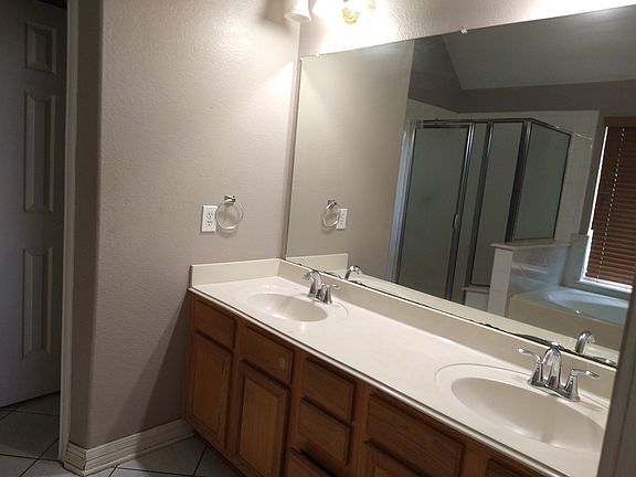 2nd image of 6434 Skyview Dr