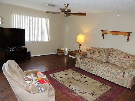 4th image of 7308 W Mockingbird Ln
