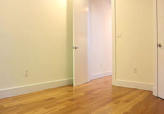 4th image of 1058 Bergen St #1B