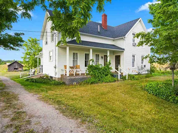 2072 Williams Rd, Petoskey, MI 49770