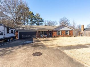 1007 Roselawn Cir, West Memphis, AR 72301