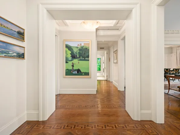 151 Central Park West image 6 of 18