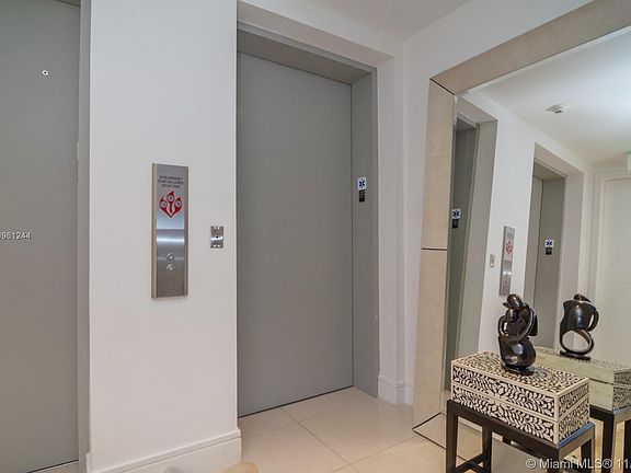 3rd image of 3300 NE 188th St APT 609