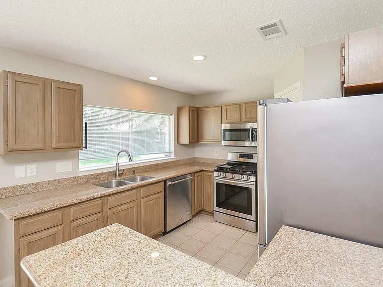 22630 Powell House Ln — Photo 14