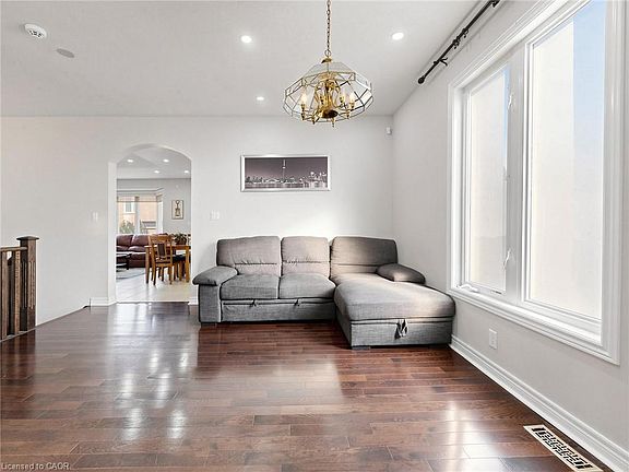 4th image of 208 Weston Dr