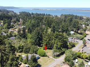 91542 Spaw Ln, Coos Bay, OR