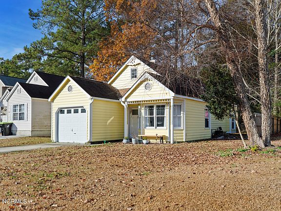 3rd image of 123 Basswood Court
