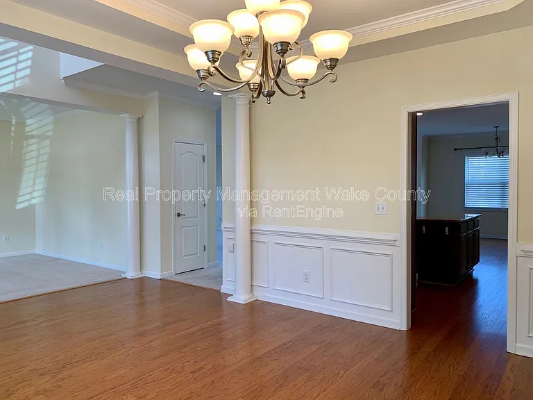 512 Sandy Whispers Pl — Photo 7