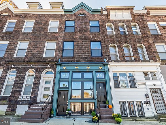 2nd image of 137 E North Ave #3