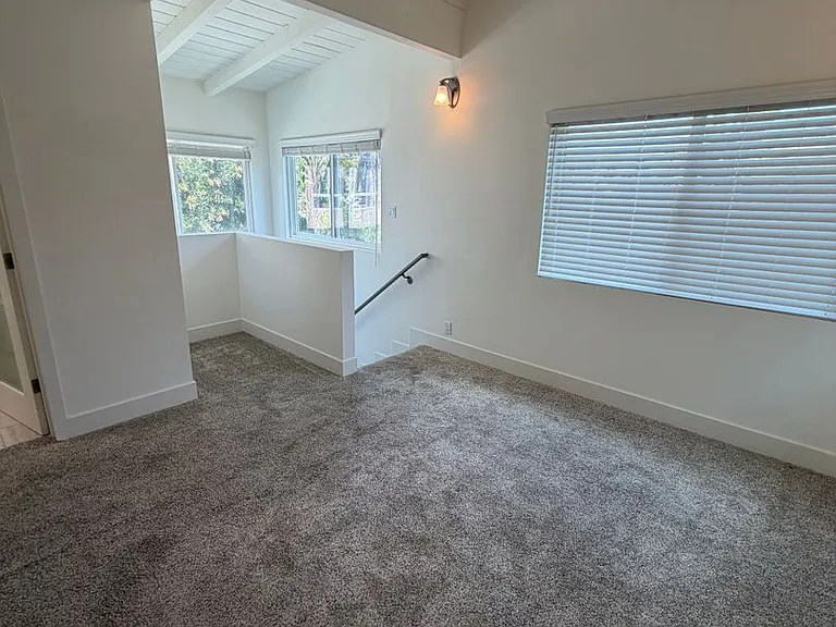 1164 Shelburn Ln — Photo 19