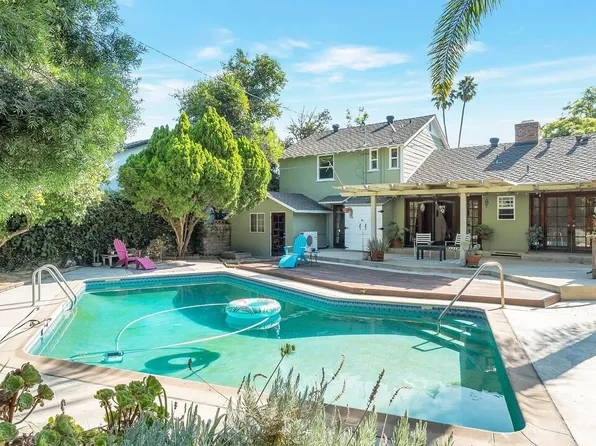 7401 Costello Ave, Van Nuys, CA 91405