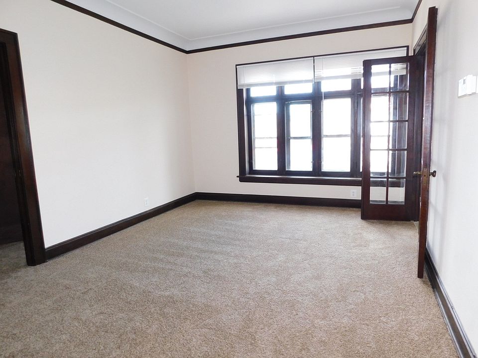 1st image of 1127 Central Ave #B