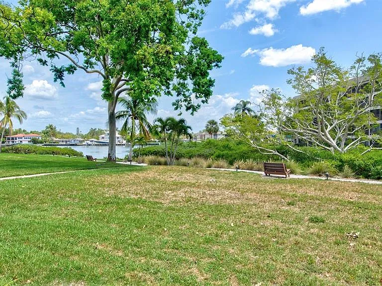 1700 Cove II Pl #310 — Photo 34