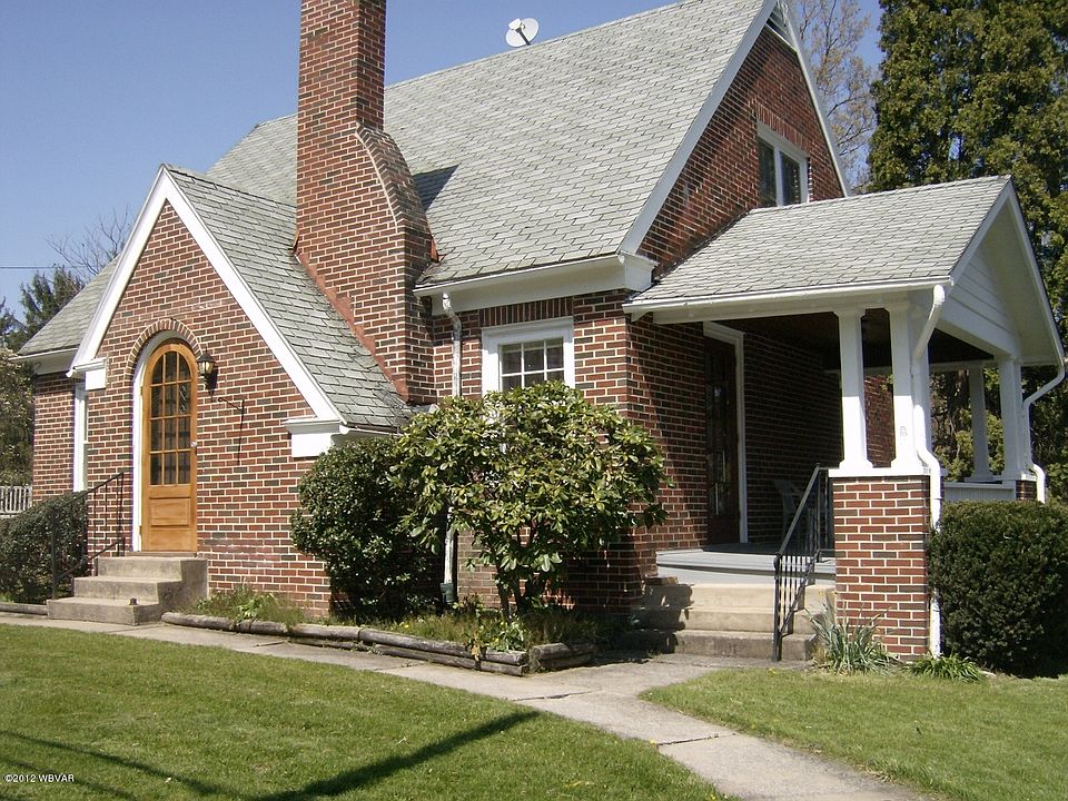 1st image of 1102 Park Ave
