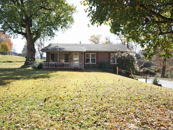 115 Osage Dr, Collinsville, IL 62234