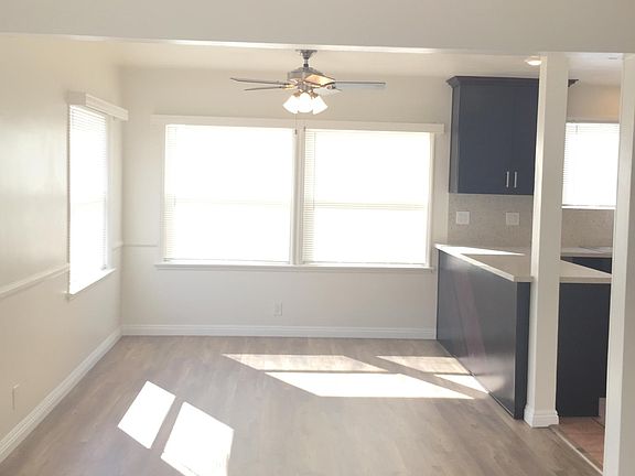 4th image of 20625 Hartland St #1
