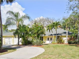 8788 SE Woodwind St, Hobe Sound, FL 33455