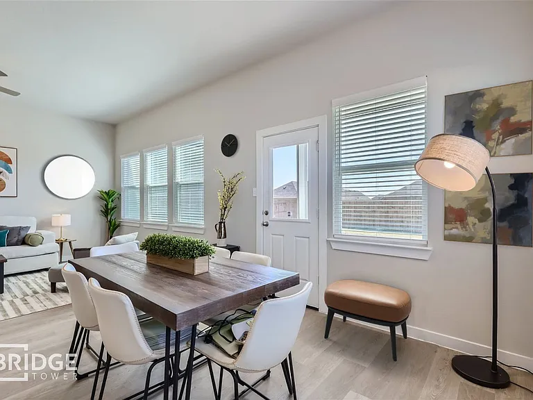 417 Barnwood Ct — Photo 5