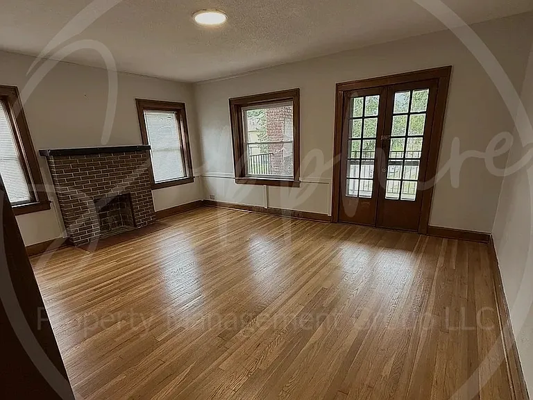 853 Barnett Ave — Photo 6
