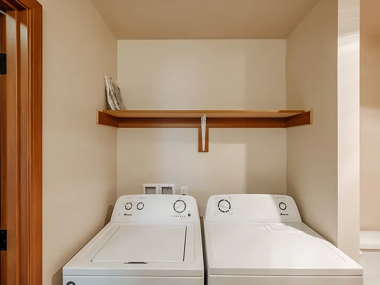 Aspen Place Apartments — Photo 41