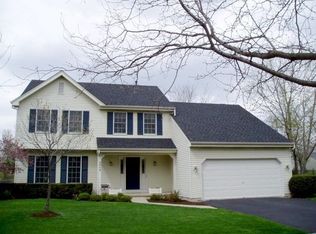 2017 Williamsburg Ave, Geneva, IL 60134