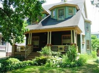 7301 W Clinton Ave, Cleveland, OH 44102