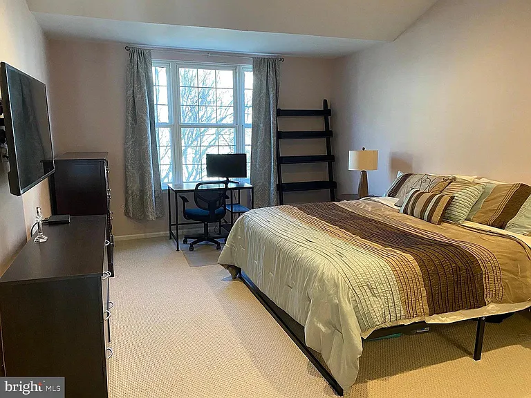 138 Madison Way — Photo 19