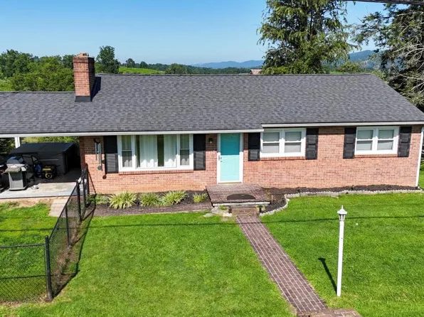250 North Dr, Marion, VA 24354