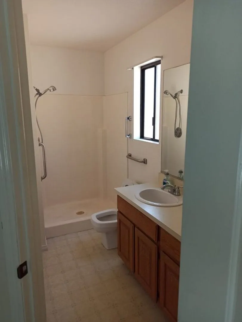 Townhome in the Spanish Palms — Photo 3