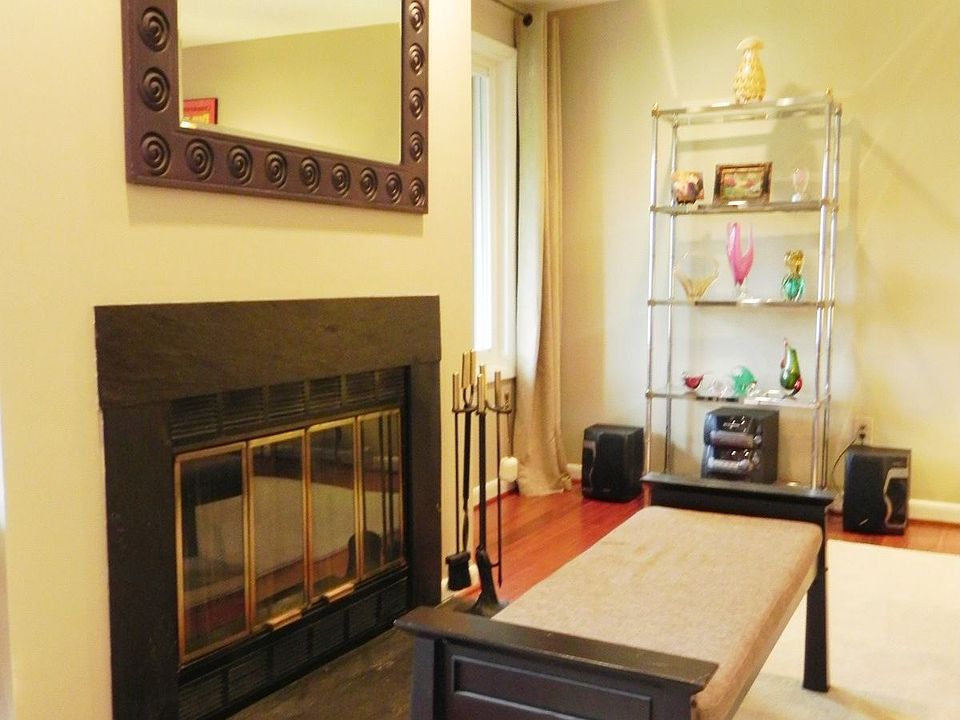 one of only a few units in Cross Keys with a fireplace