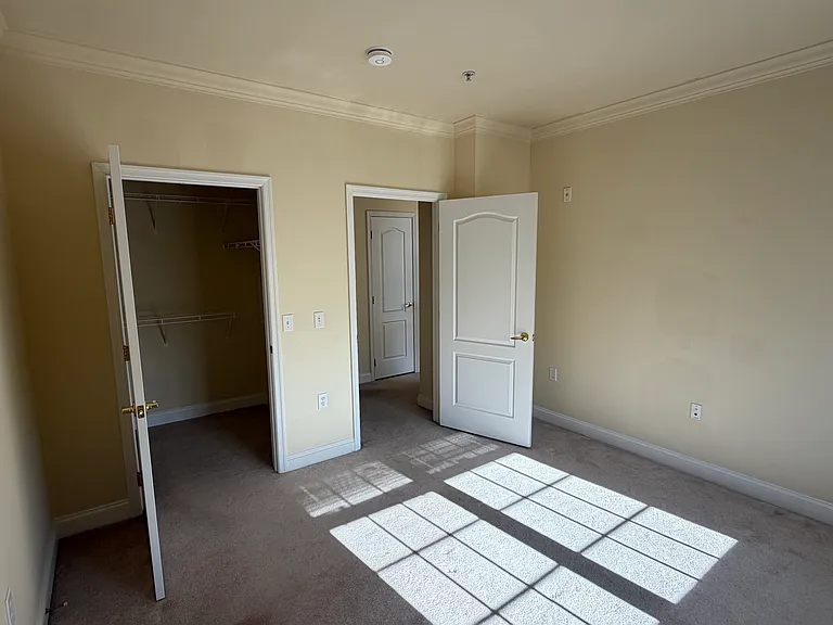 BEDROOM WIC
