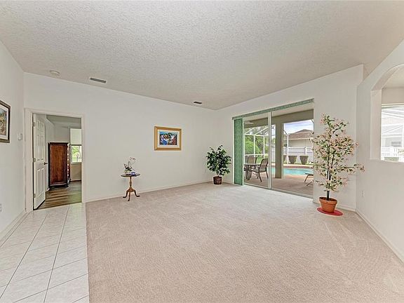 4th image of 523 OAK BAY DRIVE