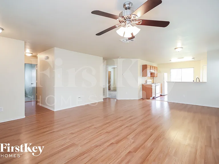 7919 Raven Creek Ln — Photo 3