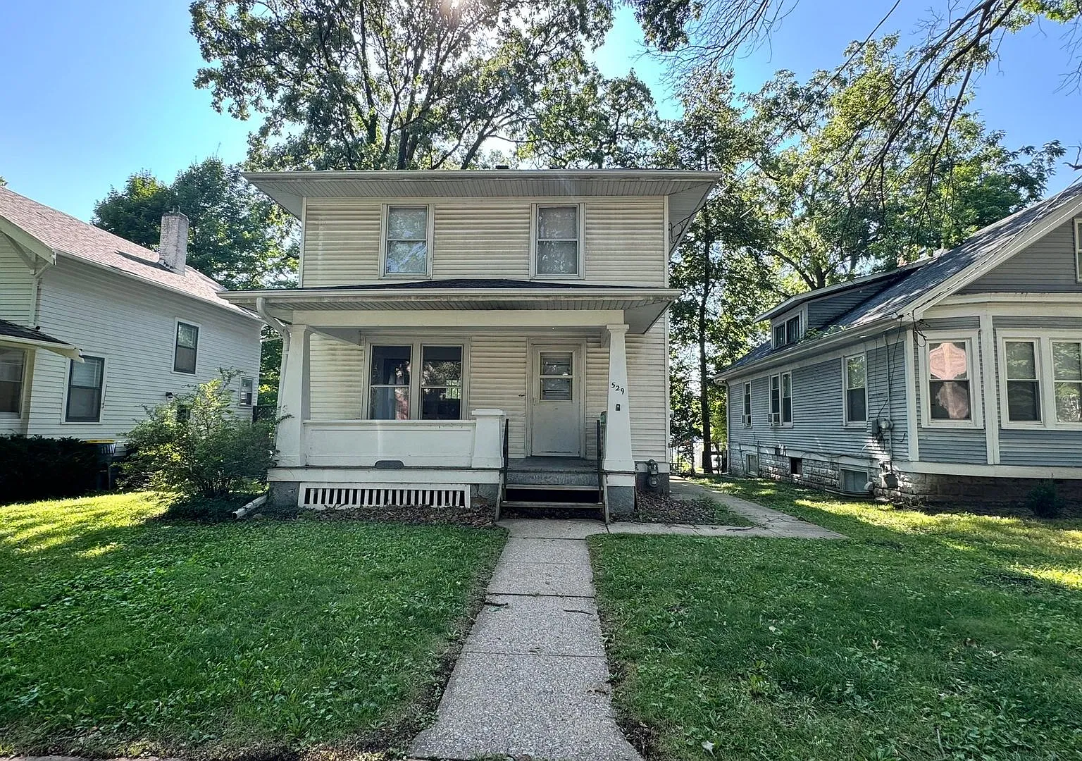 $2,200 | 3 Bedroom, 2 Bathroom House | Cat Friendly* | Available for August 1st, 2027 Move In! — Photo 1