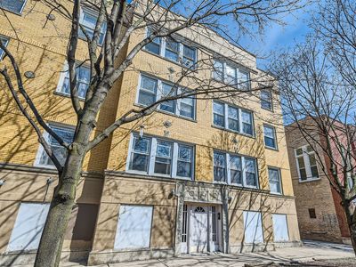 2656 W Altgeld St #1, Chicago, IL, 60647