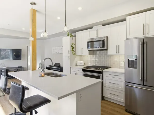 3638 Mission Springs Dr #101, Kelowna, BC V1W 0B3