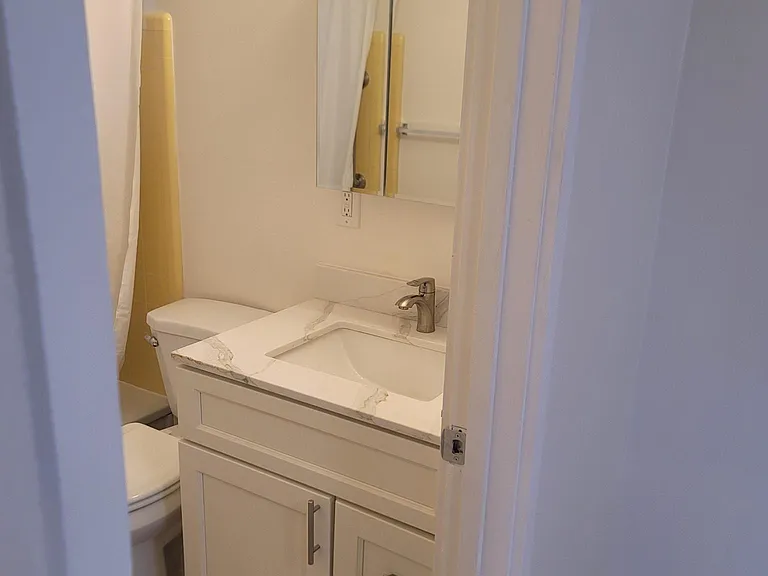 2414 Sacramento St #2 — Photo 16