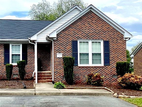 2nd image of 1733 A Malone Rd