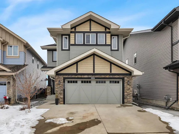 15807 18th Ave SW, Edmonton, AB T6W 3E7