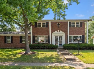 8902 Chasebury Ter, Saint Louis, MO