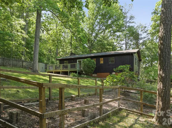 38 Nixon Ter, Asheville, NC 28805