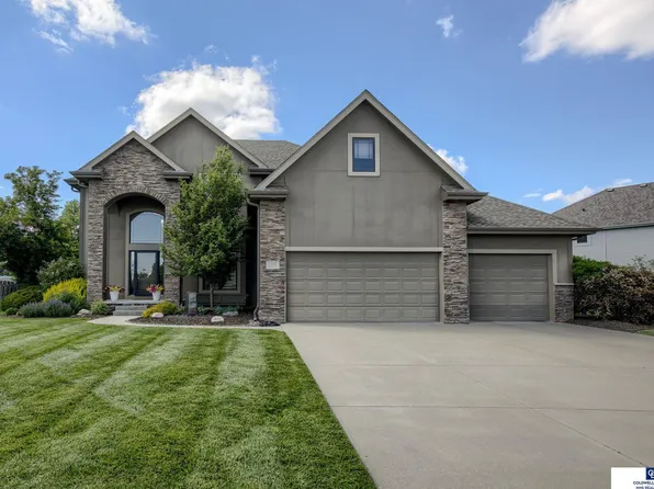 7320 S 169th St, Omaha, NE 68136
