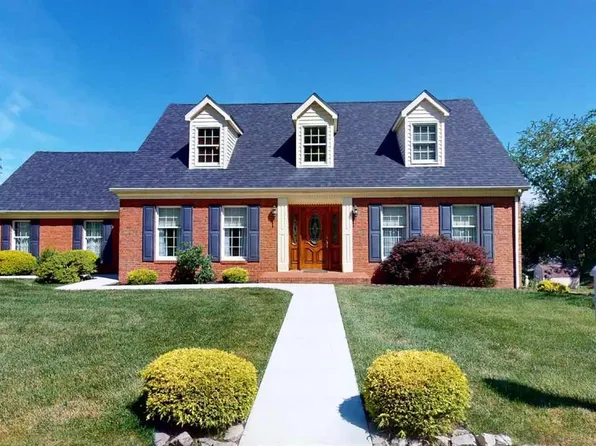45 Hickory Dr, Barboursville, WV 25504