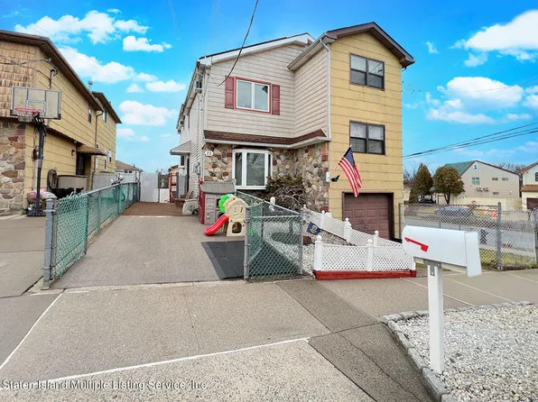 11 Hinton St, Staten Island, NY 10312
