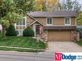 317 N 154th St, Omaha, NE 68154